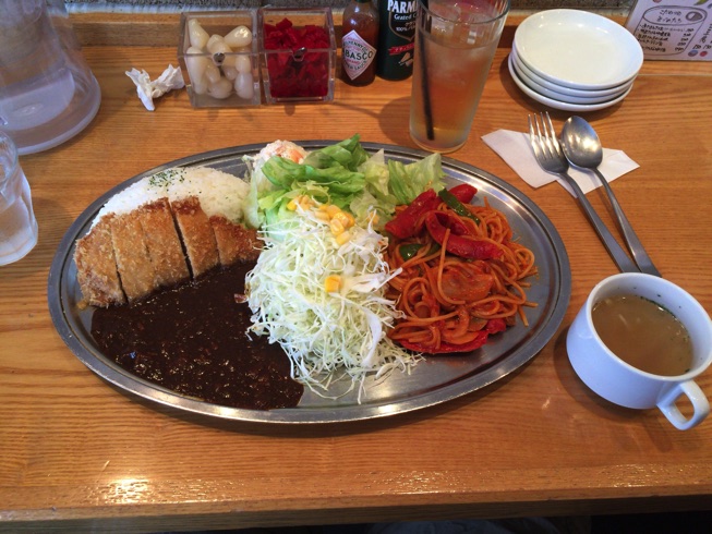 大人気ハイセンス食堂【キッチン中田中】で大盛りオリエンタルライスを食べる