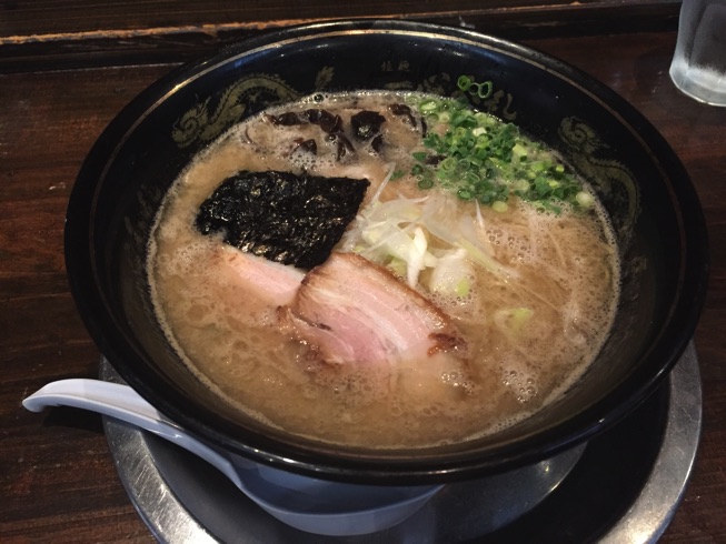 （閉店）【一心不乱　大名本店】店内にヤザワが流れるロックなラーメン屋さん