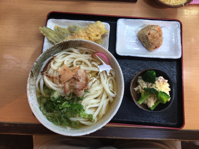 【さぬきうどん大木戸　福岡舞鶴店】注目のボテサラ戦争　勝利確定の美味さがありました。