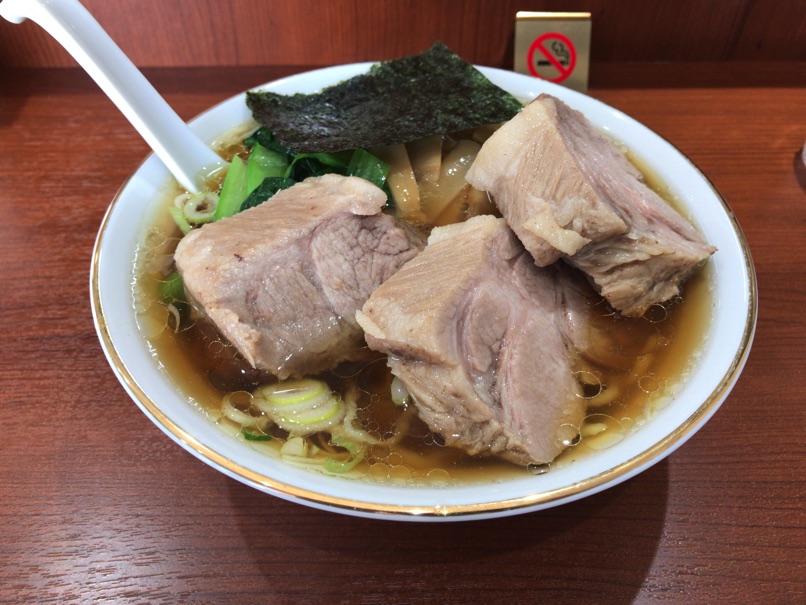 【らぁめん蔵持】売り切れ多発のド分厚いチャーシューめんを味わいました。