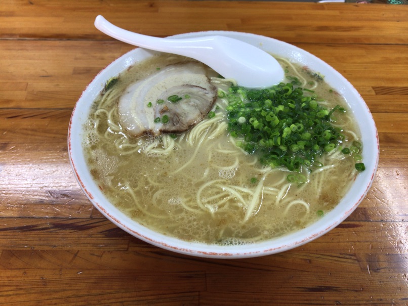 【一九ラーメン 大橋店】白湯のような優しすぎるとんこつラーメンに驚きました。