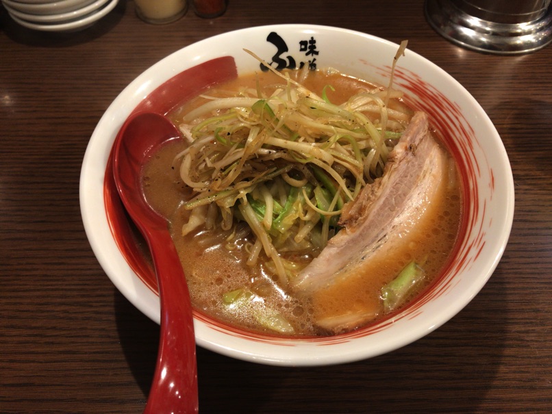 【味噌蔵ふくべえ】モチモチ玉子麺採用味噌ラーメンと味噌だれ肉餃子が美味しいお店。