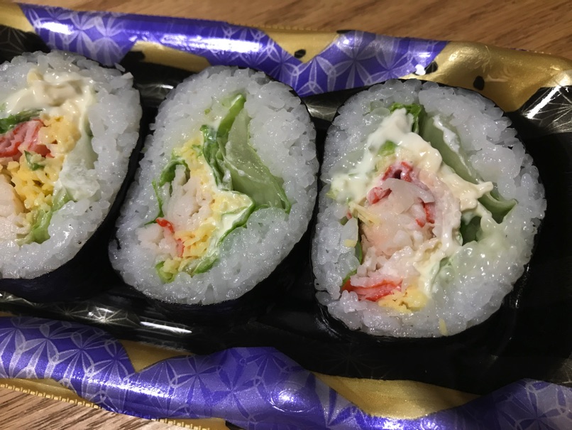 誕生日を迎えました。ケーキじゃ無くてレタス巻きを食べながら思うこと。