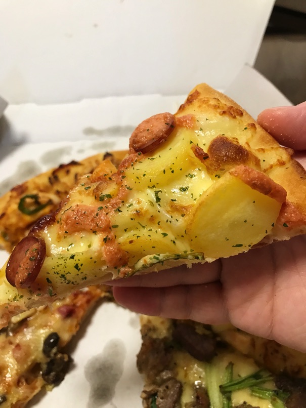 pizzaHat_hkt_19.jpg PizzaHat hkt 19