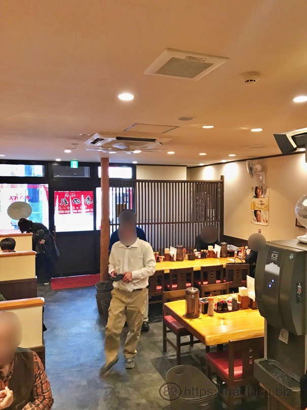 天神赤のれん　店内
