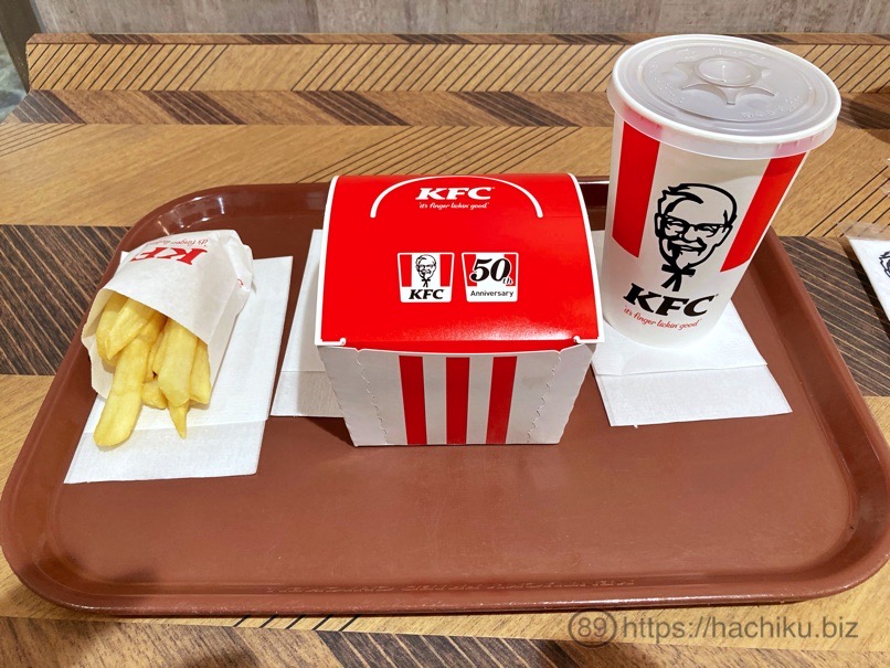 KFC DX chicken sand3